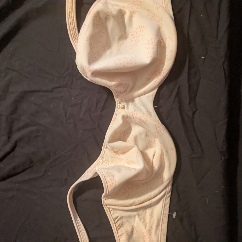 Bali Cream Bra with Pink Accents